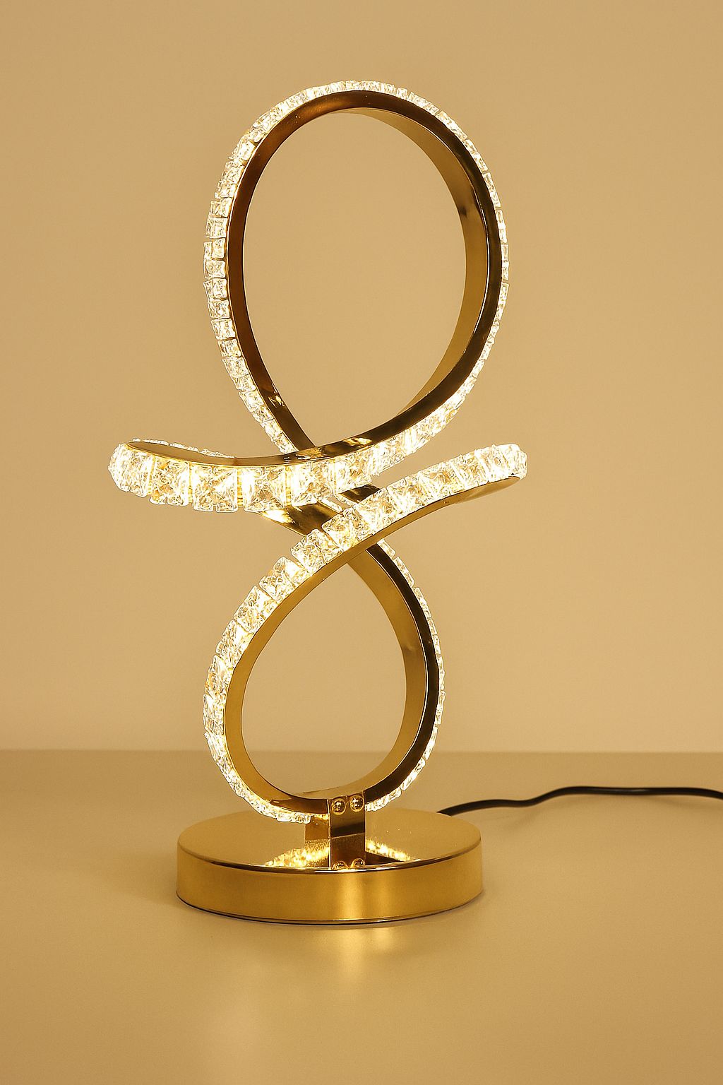 Dazzling Crystal Infinity LED Table Lamp - Modern Elegance